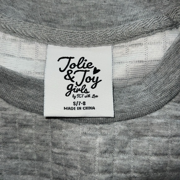 Small (7-8) Jolie & Joy Girls by FCT with Love Long Sleeve Gray Sweatshirt - Picture 3 of 8